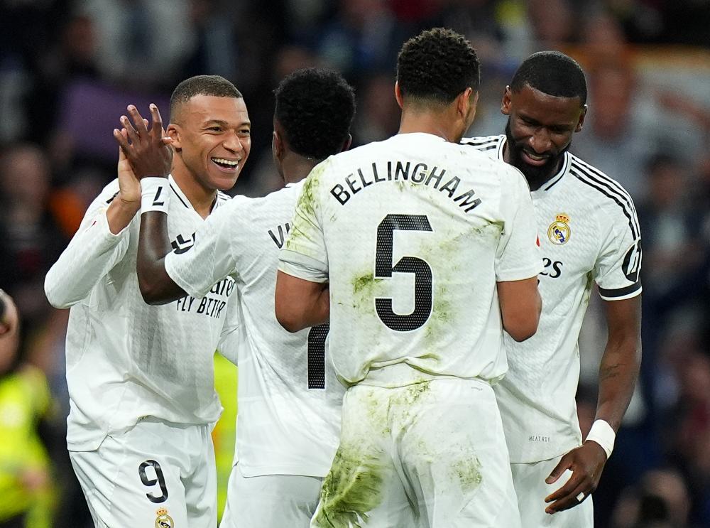 詹姆斯和安 詹姆斯和安